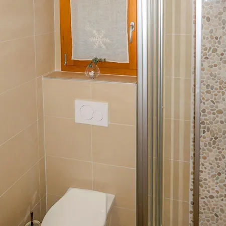 Le Muveran V8 By Interhome *