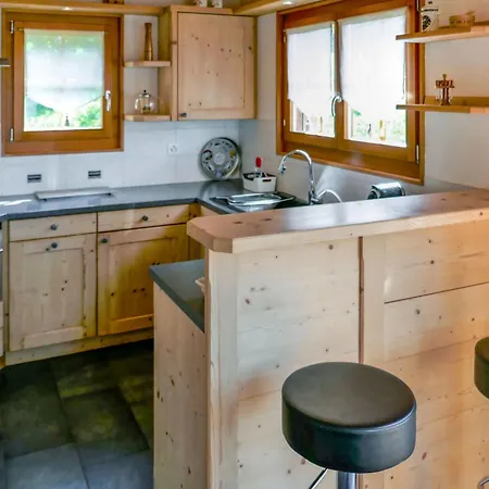 בקתה Le Muveran V8 By Interhome ננדה